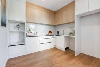 9/196 Royal Road, Massey