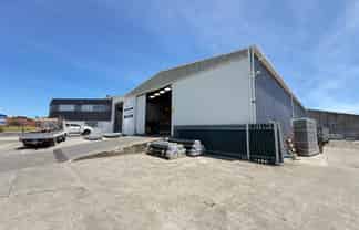 Industrial Warehouse & Yard Opportunity