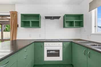 12 Tasman Street, Havelock North