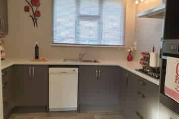 17a Clifton Terrace, West End