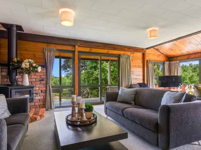 25 Cookson Road, Tikitere