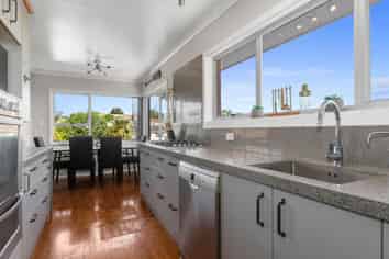 8 Moa Place, ONERAHI