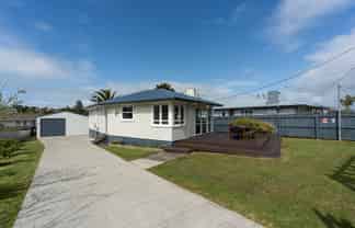 63 Clotworthy Crescent, Onerahi