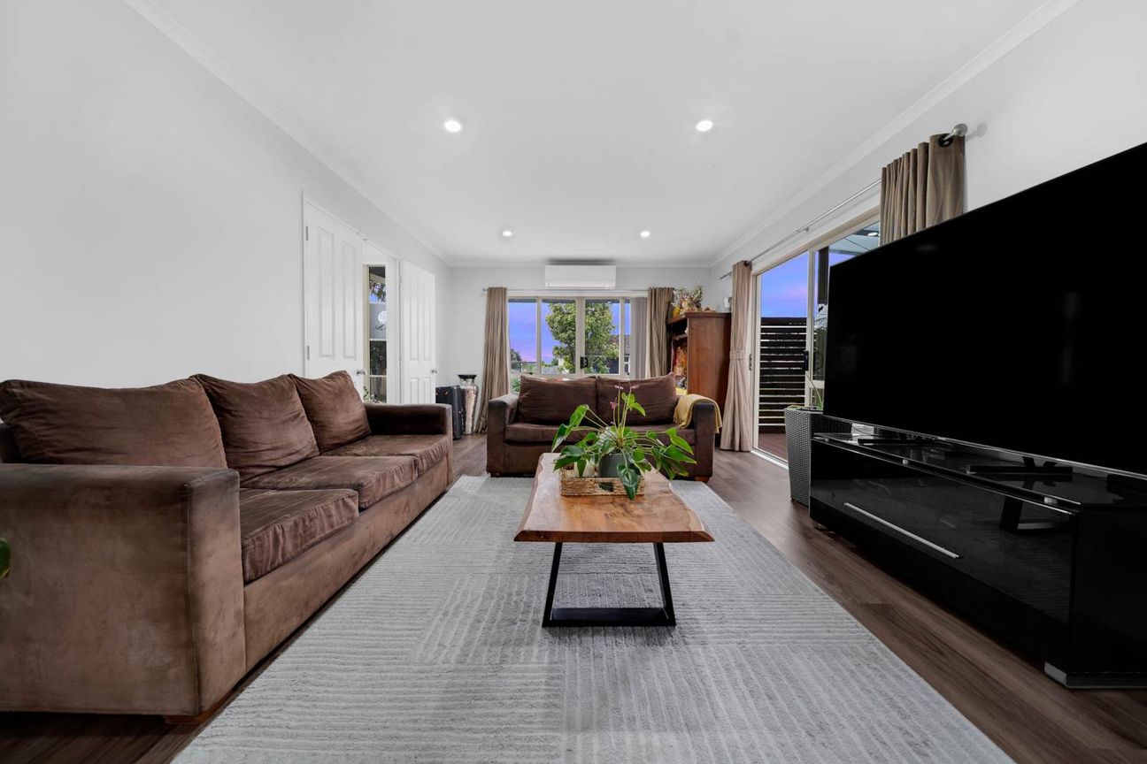 Standalone Value in Flat Bush - Vista 5