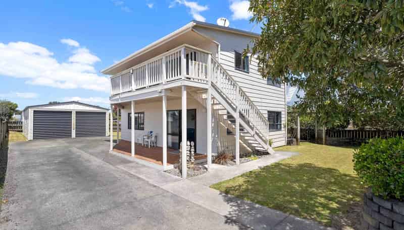 112 Hampton Road, Whangamata