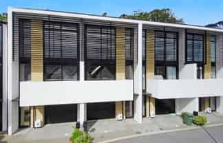 19 Erica Pabst Way, Island Bay