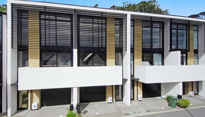 19 Erica Pabst Way, Island Bay