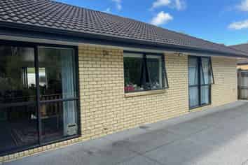 38 Lomas Way, Albany