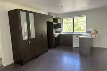 38 Lomas Way, Albany