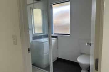 38 Lomas Way, Albany