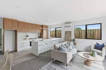 2/19 Clark Street, Levin