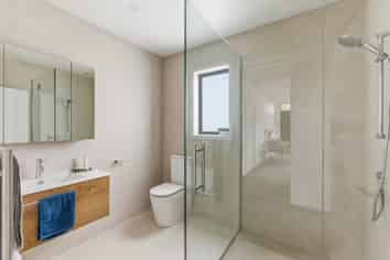 2/19 Clark Street, Levin