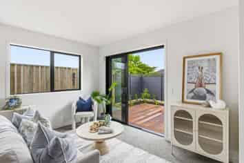 2/19 Clark Street, Levin