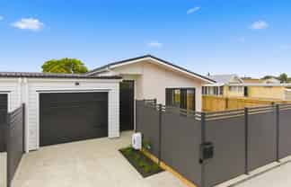 2/19 Clark Street, Levin