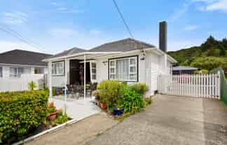 11 Wainuiomata Road, Wainuiomata