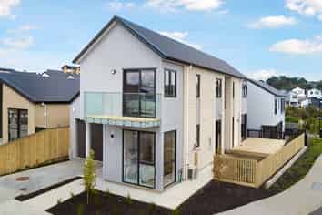 37 Paretao Street, Massey