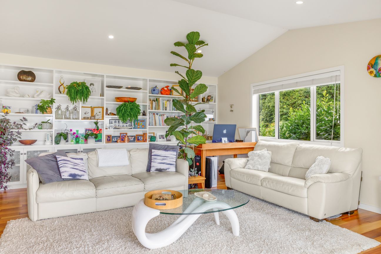 House in Westport - View 5