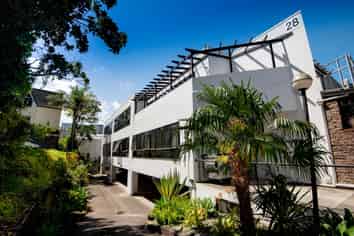 2/28 Ruskin Street, Parnell