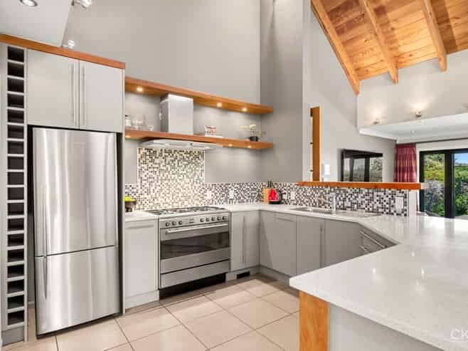 14 Mount Marua Way, Timberlea