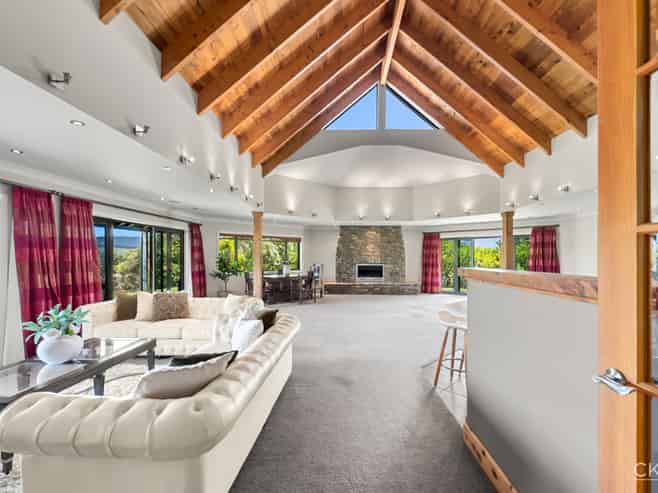 14 Mount Marua Way, Timberlea