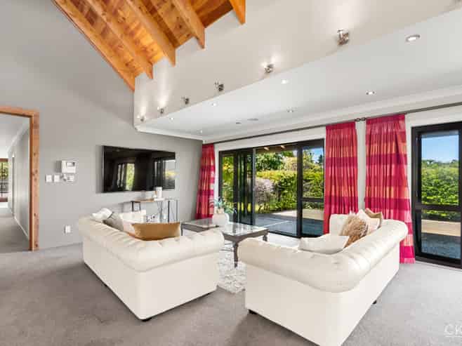 14 Mount Marua Way, Timberlea