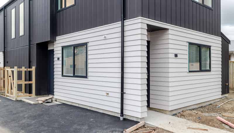 2 Fordyce Court, West End