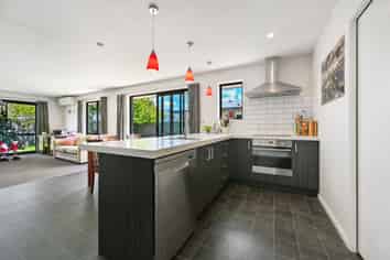 18 Stowell Drive, Cromwell