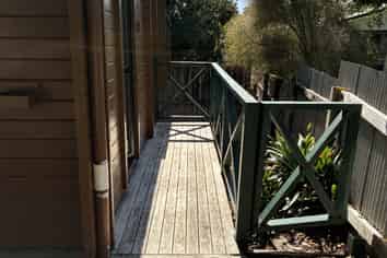 2/27 Gilletta Road, Mount Roskill