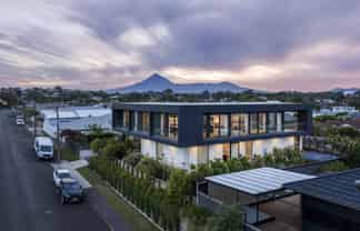 8 Kowhai Street, Strandon