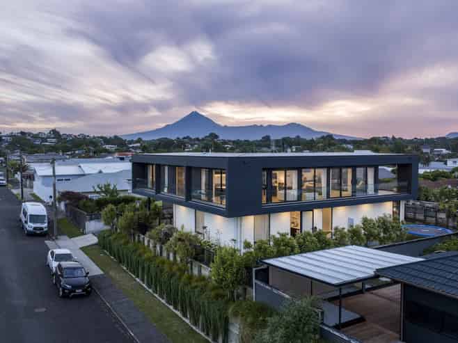 8 Kowhai Street, Strandon