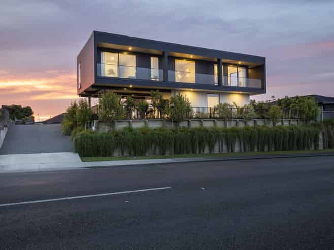 8 Kowhai Street, Strandon