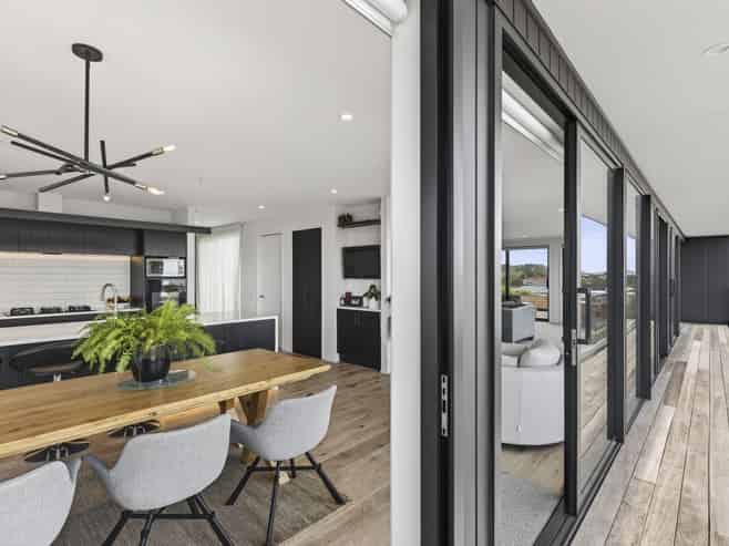 8 Kowhai Street, Strandon