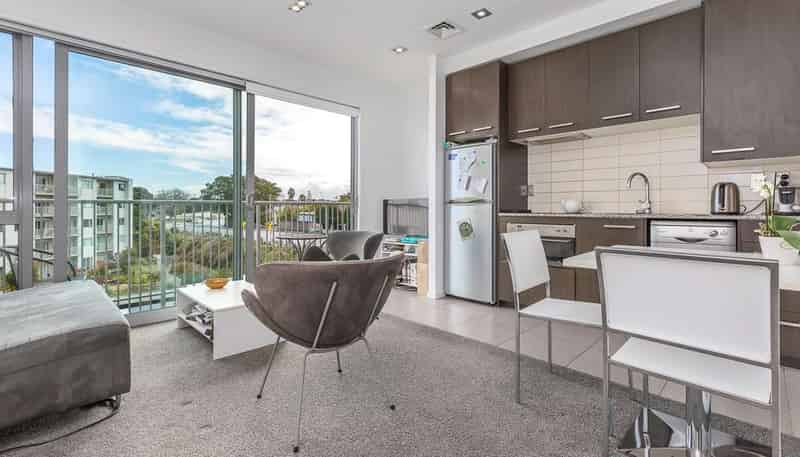 C402/130 Anzac Street, Takapuna