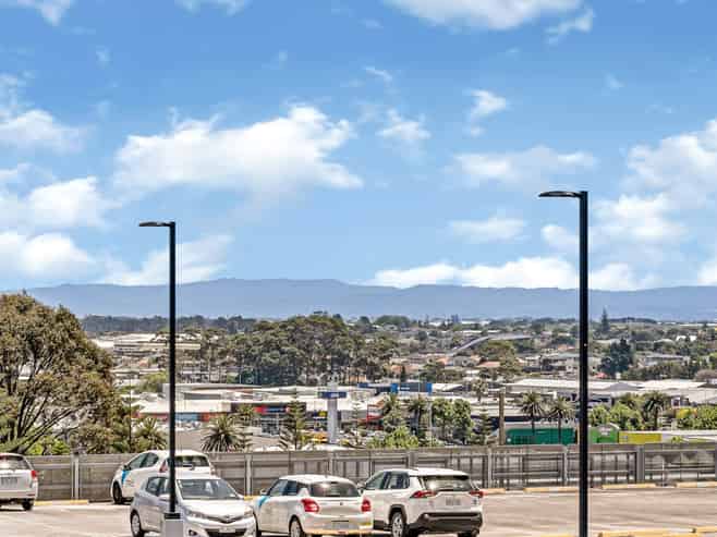 601/17 Amersham Way, Manukau