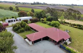 356 Hadlow Road, Claremont