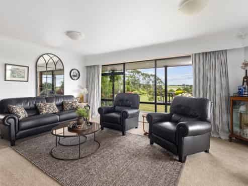 356 Hadlow Road, Claremont