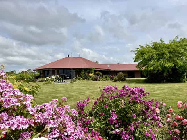 356 Hadlow Road, Claremont