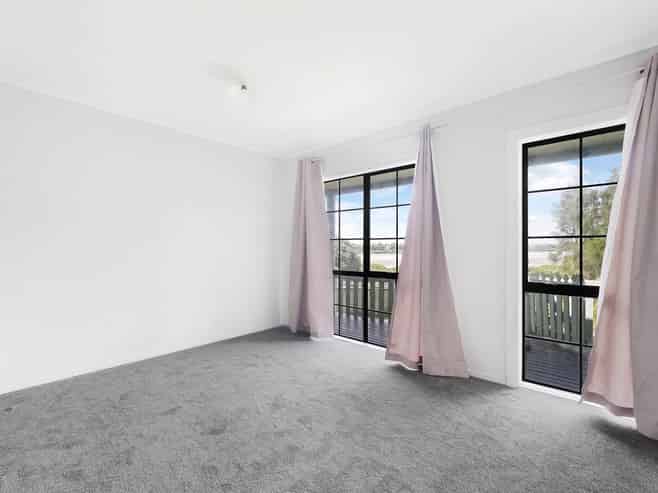 15 Montego Place, Weymouth