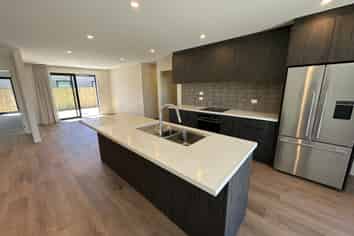 203 Howden Drive, Jacks Point