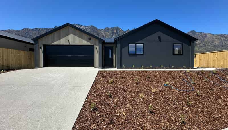 203 Howden Drive, Jacks Point