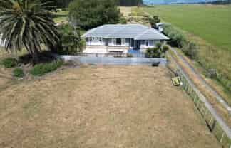 360 State Highway 1, Foxton