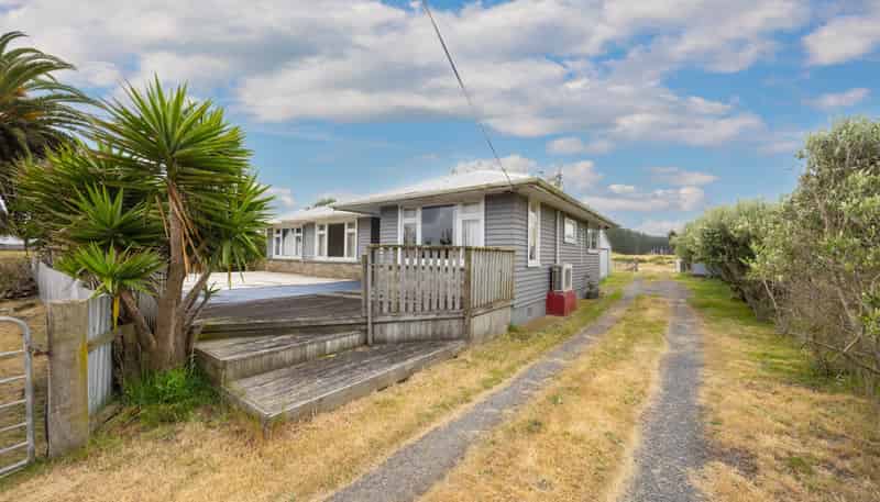 360 State Highway 1, Foxton