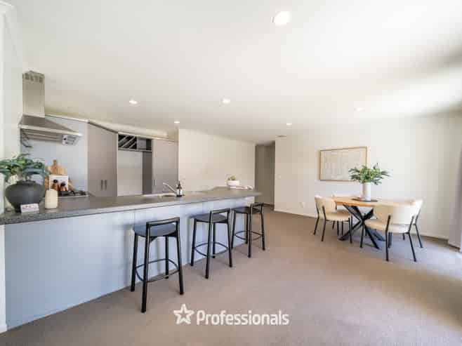 24 Aragon Grove, Kingsley Heights