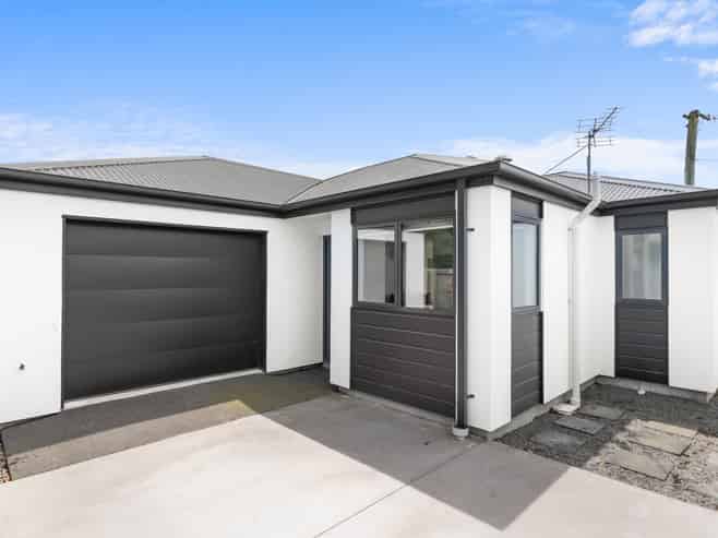 77C Mathesons Road, Phillipstown