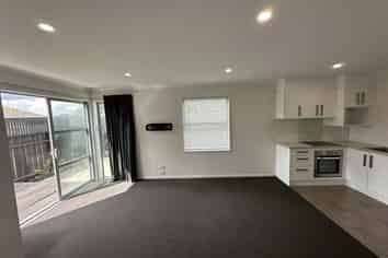 1/178 Old Farm Road, Hamilton East