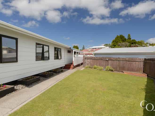 26 Queen Road, Bellevue