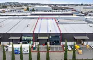 Premium tilt-slab industrial in Woollen Mills