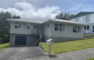 11 Westhaven Drive, Tawa