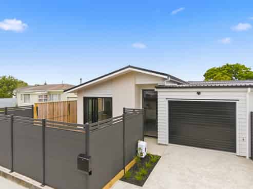 1/19 Clark Street, Levin