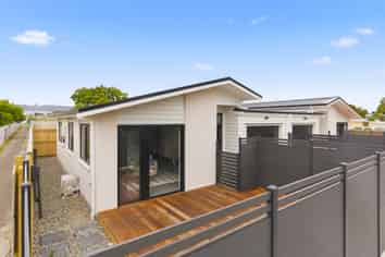 1/19 Clark Street, Levin